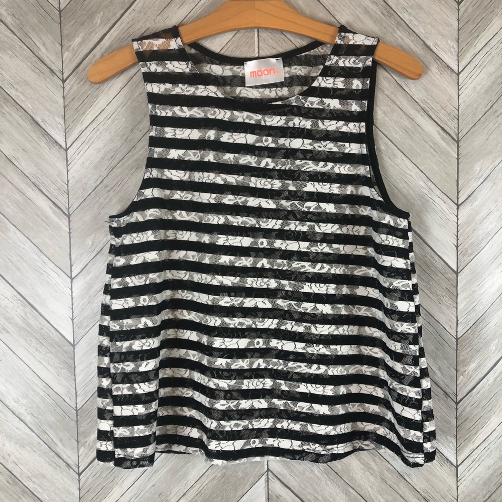 Moon Lace Tank Top Size Small